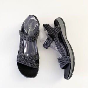 Eddie Bauer Women's "Flexion" Black Gray Strap Sandals ~ 11